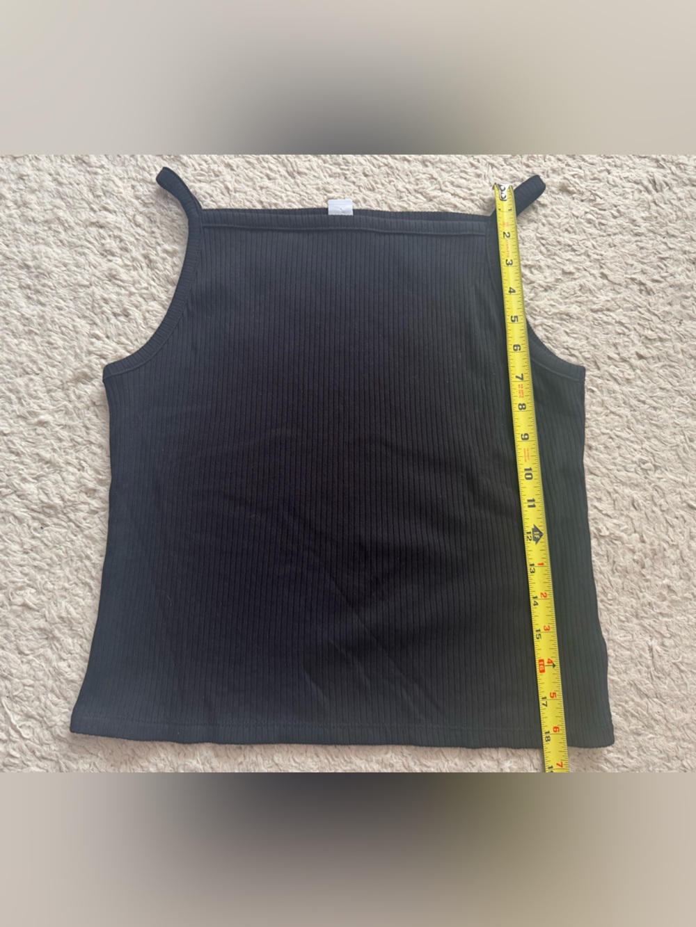5/$20 old navy tank - Picture 2 of 5